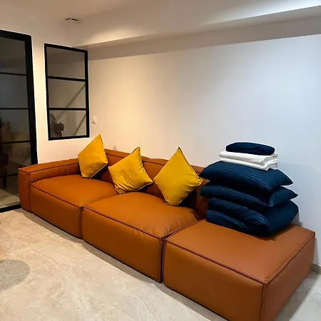 Appartement Modern 2 Bedroom In Vibrant 11 *